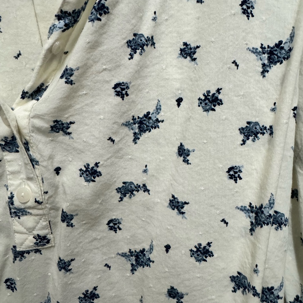 Universal Thread Blue Floral Blouse - Picture 2 of 2